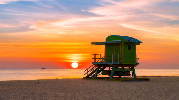 istock Miami South Beach sunrise 1178015706