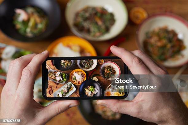 Smartphone Foto Av God Mat-foton och fler bilder på Mat - Mat, Fotografi - Bild, Fotografera