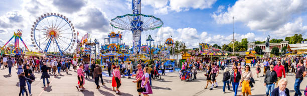 옥토버 페스트 2019 - 뮌헨 - 바이에�른 - 회전 목마 - ferris wheel wheel oktoberfest carnival 뉴스 사진 이미지