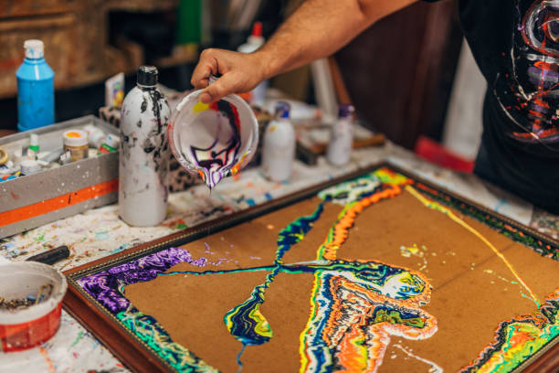 istock Artist painting 1178164277