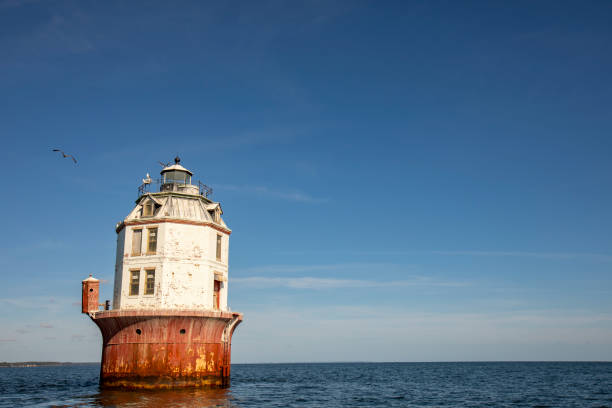 istock Point No Point Lighthouse outhouse 1178180684