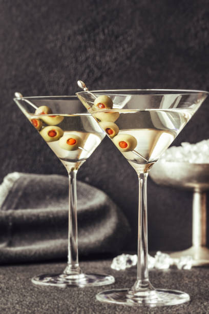 istock Two glasses of martini cocktail 1178198621