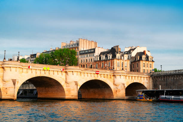 istock Pont des Arts, Paris, France 1178200925