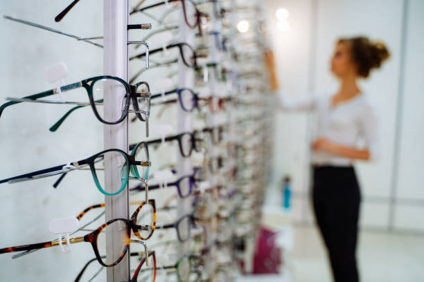 istock Eyeglasses shop. 1178275293