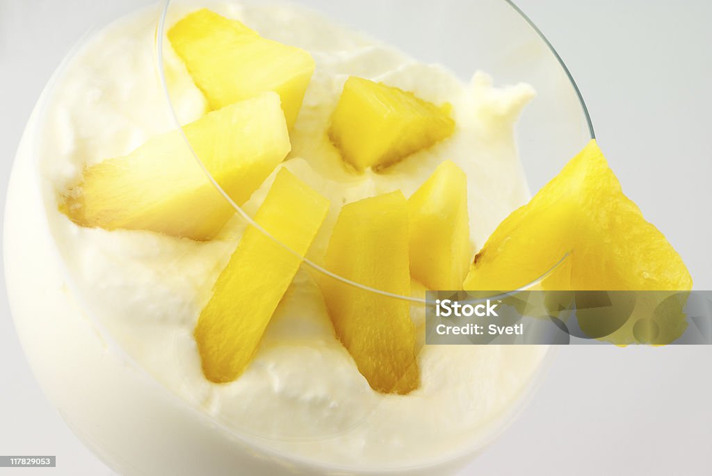 Crema con frutas - Foto de stock de Alimento libre de derechos