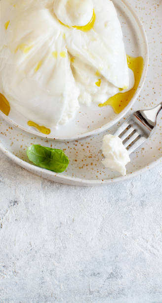 istock Italian cheese burrata 1178293992