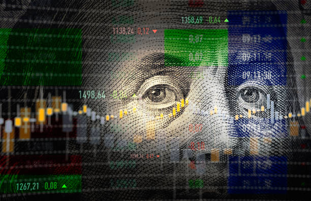 grafico di analisi dei dati finanziari su cento dollari americani - us currency foto e immagini stock