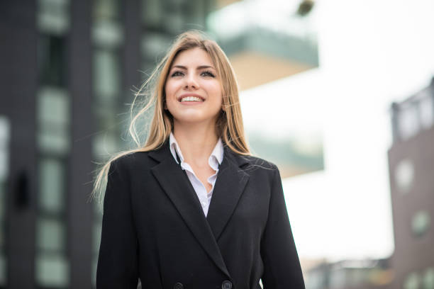 istock Smiling young business woman 1178319237