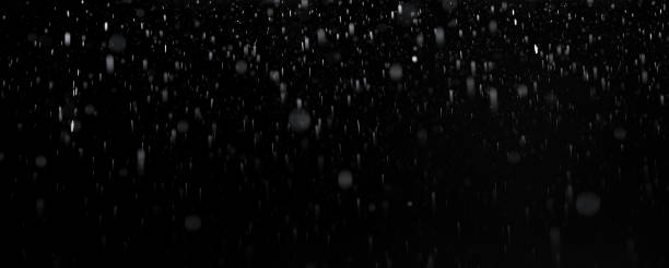 rain isolated on black background - snowing snow snowflake night imagens e fotografias de stock