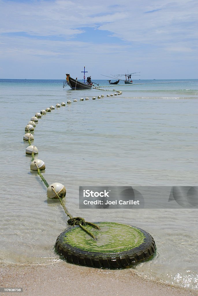 Plaża i longtail łodzi na Phangan, Tajlandia - Zbiór zdjęć royalty-free (Bez ludzi)