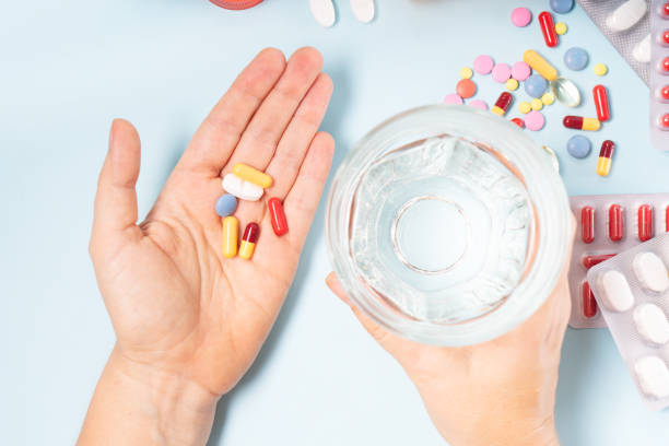 istock Pile of pills 1178392483