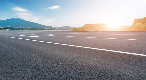 istock Skyline of road surface and urban architectural landscape 1178459504
