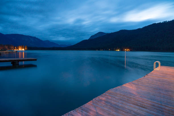 istock Lake and Mountains at Night 1178471530