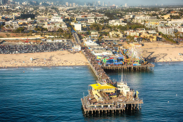 산타 모니카 부두 - santa monica pier city of los angeles los angeles county aerial view 뉴스 사진 이미지