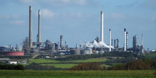 Oil Refinery on the Milford Haven, Pembrokeshire, Wales, UK Oil Refinery on the Milford Haven, Pembrokeshire, Wales, UK milford haven stock pictures, royalty-free photos & images