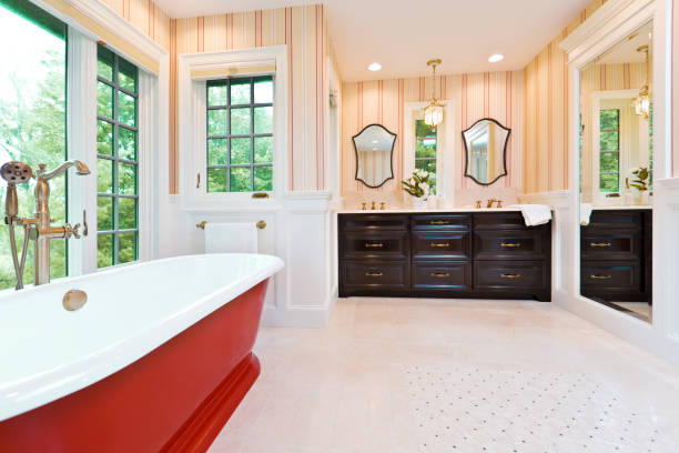 istock Contemporary Bathroom Design with Freestanding Iron Bathtub 1178582021