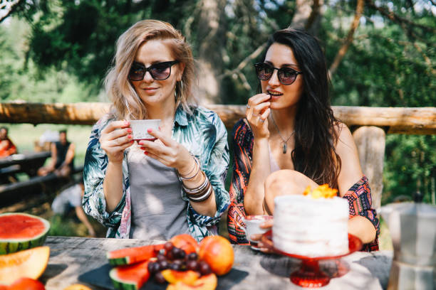 istock Women enjoying a weekend getaway in the nature 1178601986