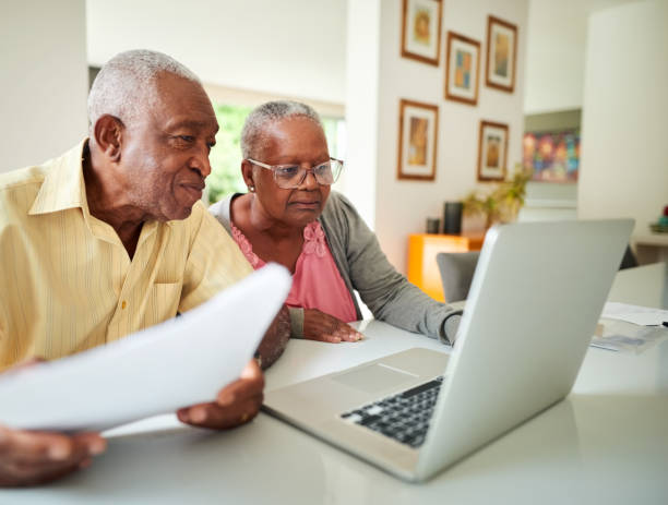 istock They are planning for their retirement together 1178603321