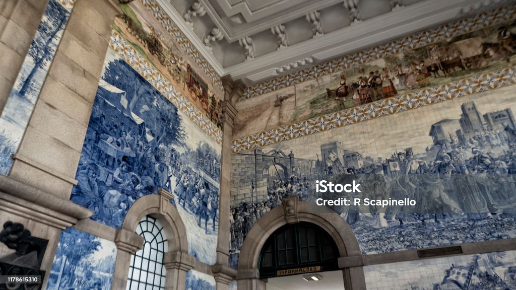 São Bento Station with blue and white decorated tiles at Porto - Portugal São Bento railway station Stock Photo