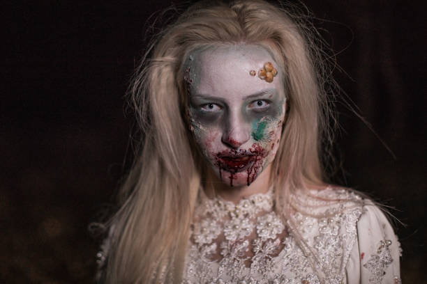 istock Zombie woman 1178616788