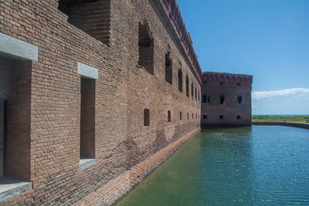 istock Exterior walls to Fort Jefferson 1178645938