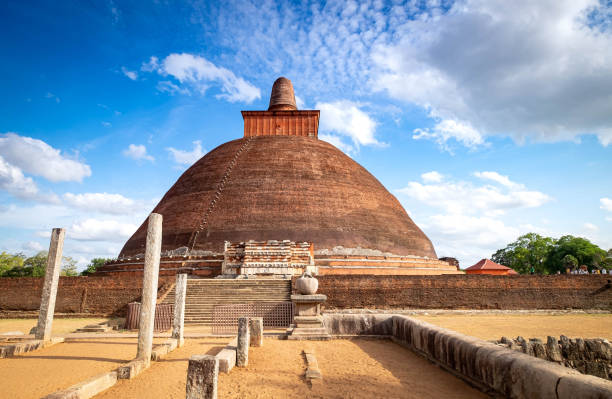 Jetavana Dagoba is one of the central landmarks in the sacred world heritage city of Anuradhapura, Sri Lanka Polonnaruwa/ Sri Lanka - AUGUST 07 2019: Jetavana Dagoba is one of the central landmarks in the sacred world heritage city of Anuradhapura, Sri Lanka, Asia. It's structure of 12th century, Sri Lanka. UNESCO World heritage Site. anuradhapura stock pictures, royalty-free photos & images