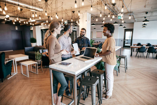 les éléments constitutifs de la confiance - coworking photos et images de collection