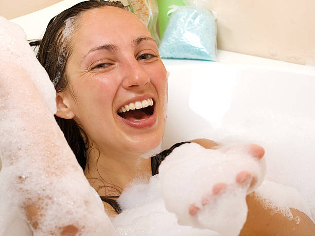 istock Woman in the bath 117869369