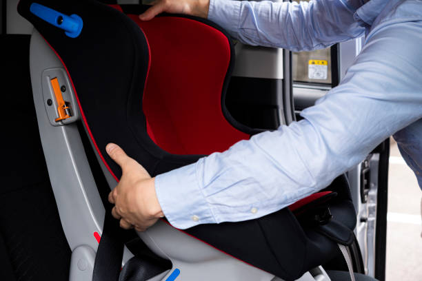 istock Set the child seat 1178728214