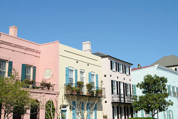istock Rainbow Row, Charleston, South Carolina 117873444