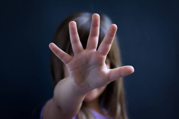 istock Child with an open hand, showing 5 1178760318