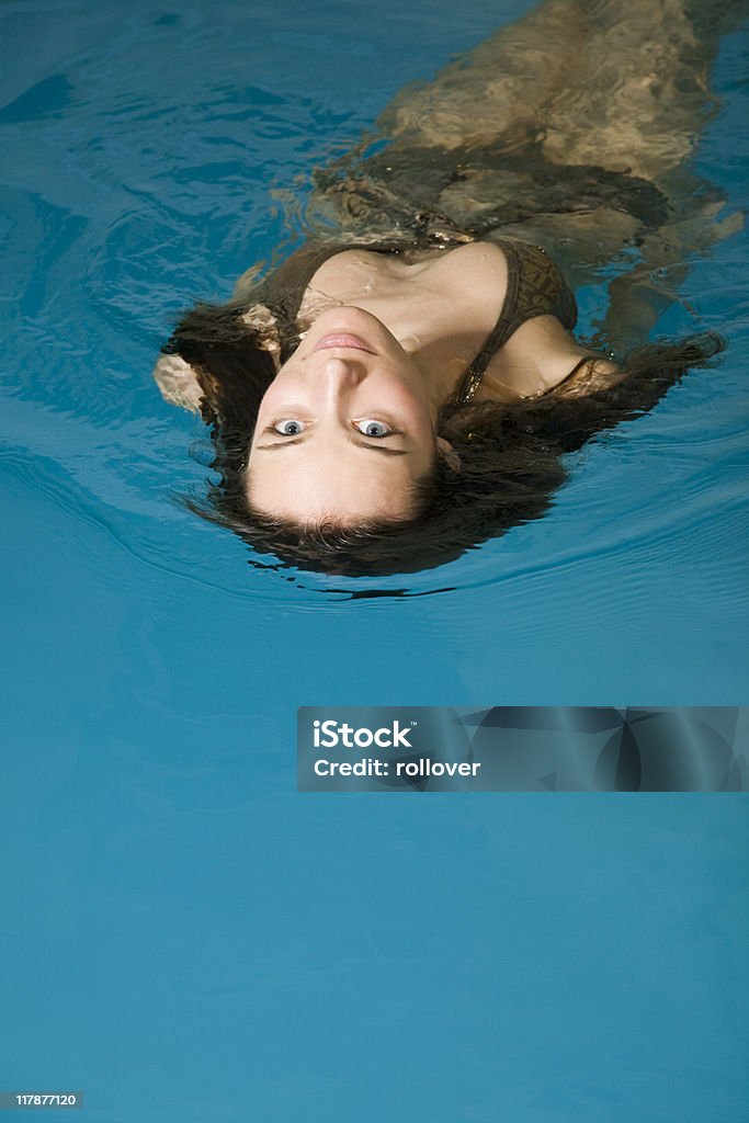 Donna in acqua - Foto stock royalty-free di Donne