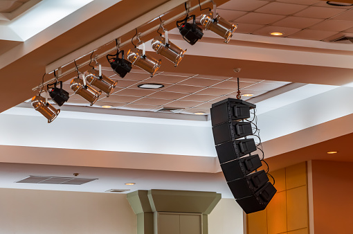loudspeaker sound system hang ceiling in meeting room