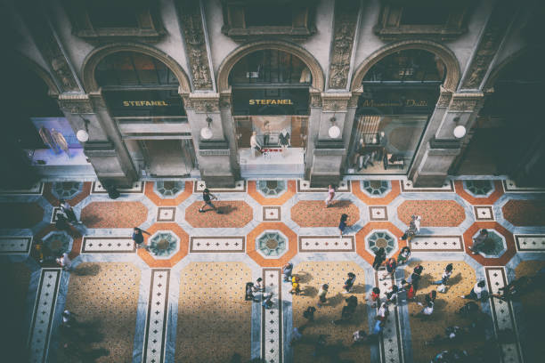 galleria vittorio emanuele ii - mailand, italien - shopping milan italy retail shopping mall stock-fotos und bilder