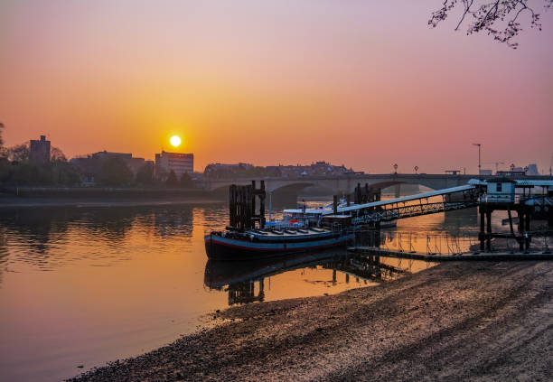 Putney bridge at sunrise in London