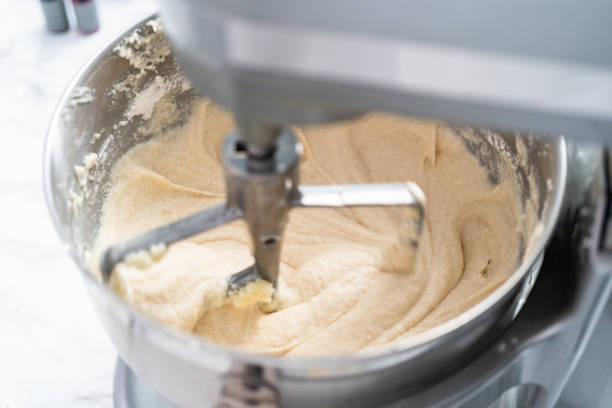 istock Baking homemade round vanilla cake 1178829117