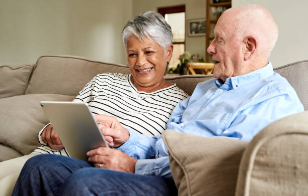 istock Navigating the senior years with smart tech 1178890286