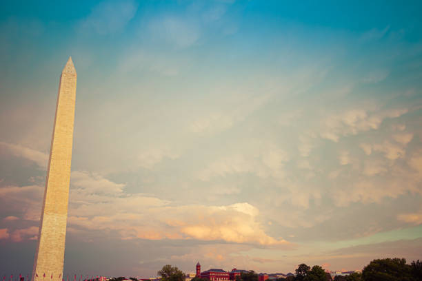 istock The Washington Monument during sunset 1178987167