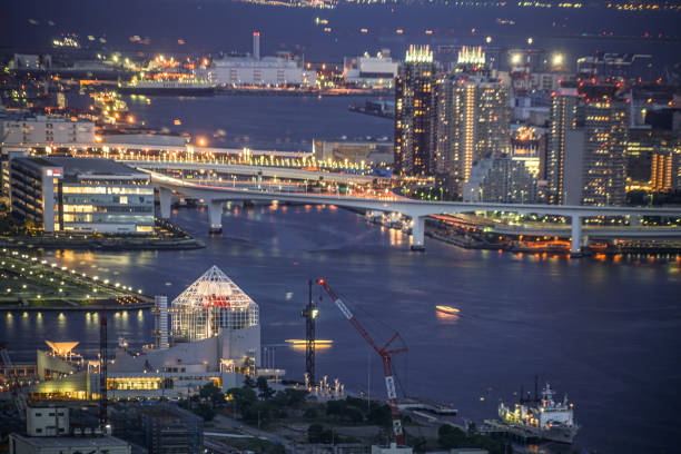 vista nocturna de tokio desde el caretta shiodome - 11274 fotografías e imágenes de stock