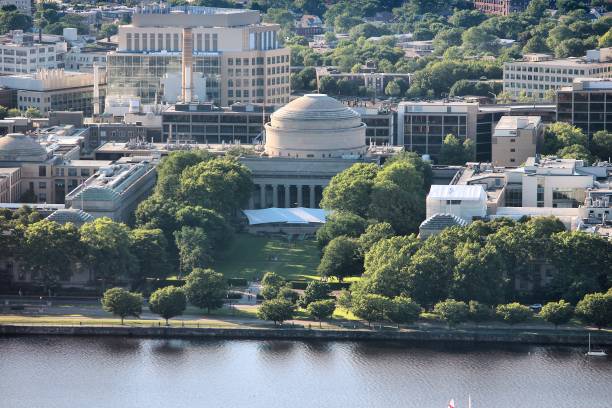 массачусетский технологический институт - massachusetts institute of technology стоковые фото и изображения