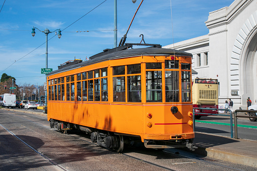 The yellow tram in San Francisco