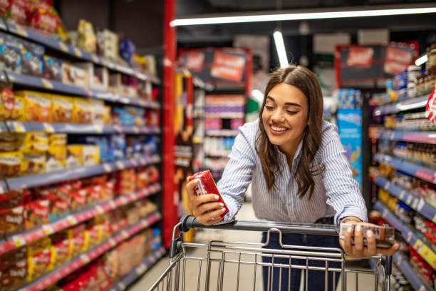 istock Buying food in grocery store. 1179047059