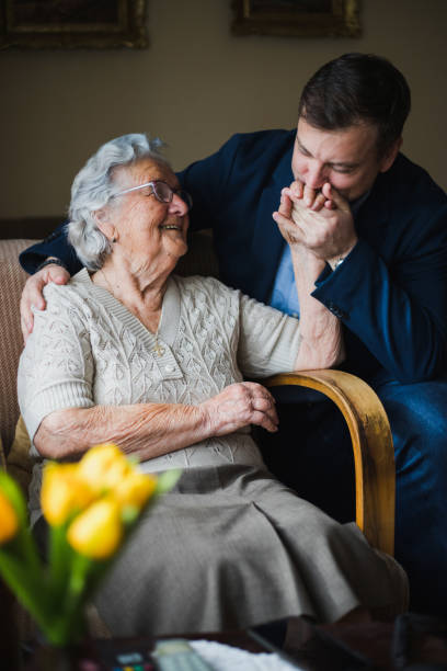 istock Old woman enjoying attention 1179049284