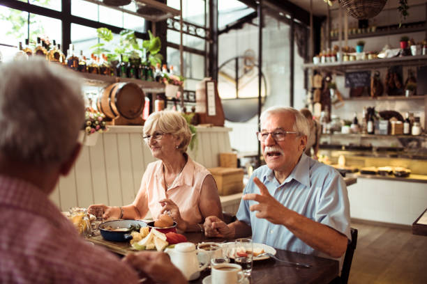 istock Seniors in a restaurant 1179099503