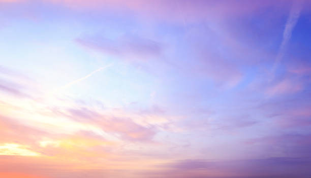 ドラマチックな空の夕日