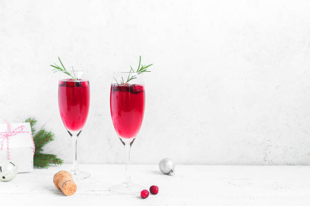 istock Christmas cranberry mimosa 1179154436