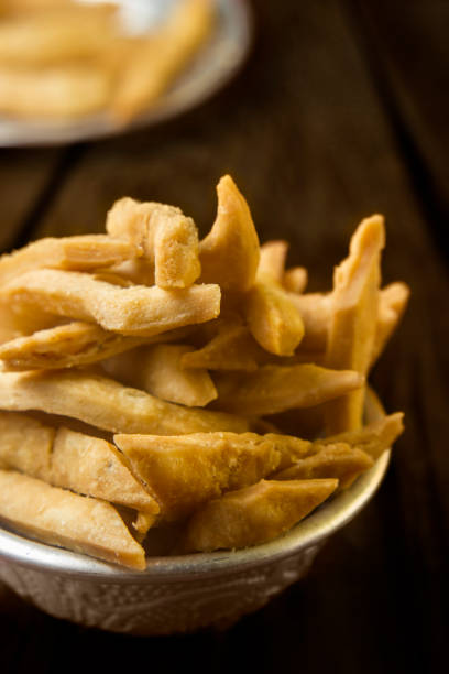 istock Crunchy Namkeen Matar 1179190977