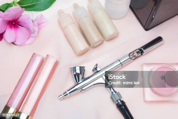 Air Brush Makeup Stock Photo - Download Image Now - Airbrush, Make