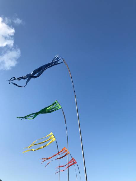 cinque bandiere al vento - denmark street street light design foto e immagini stock