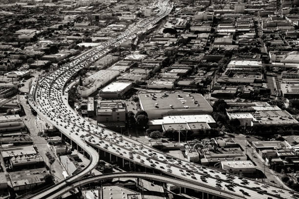 istock Southern California Traffic Jam 1179491224